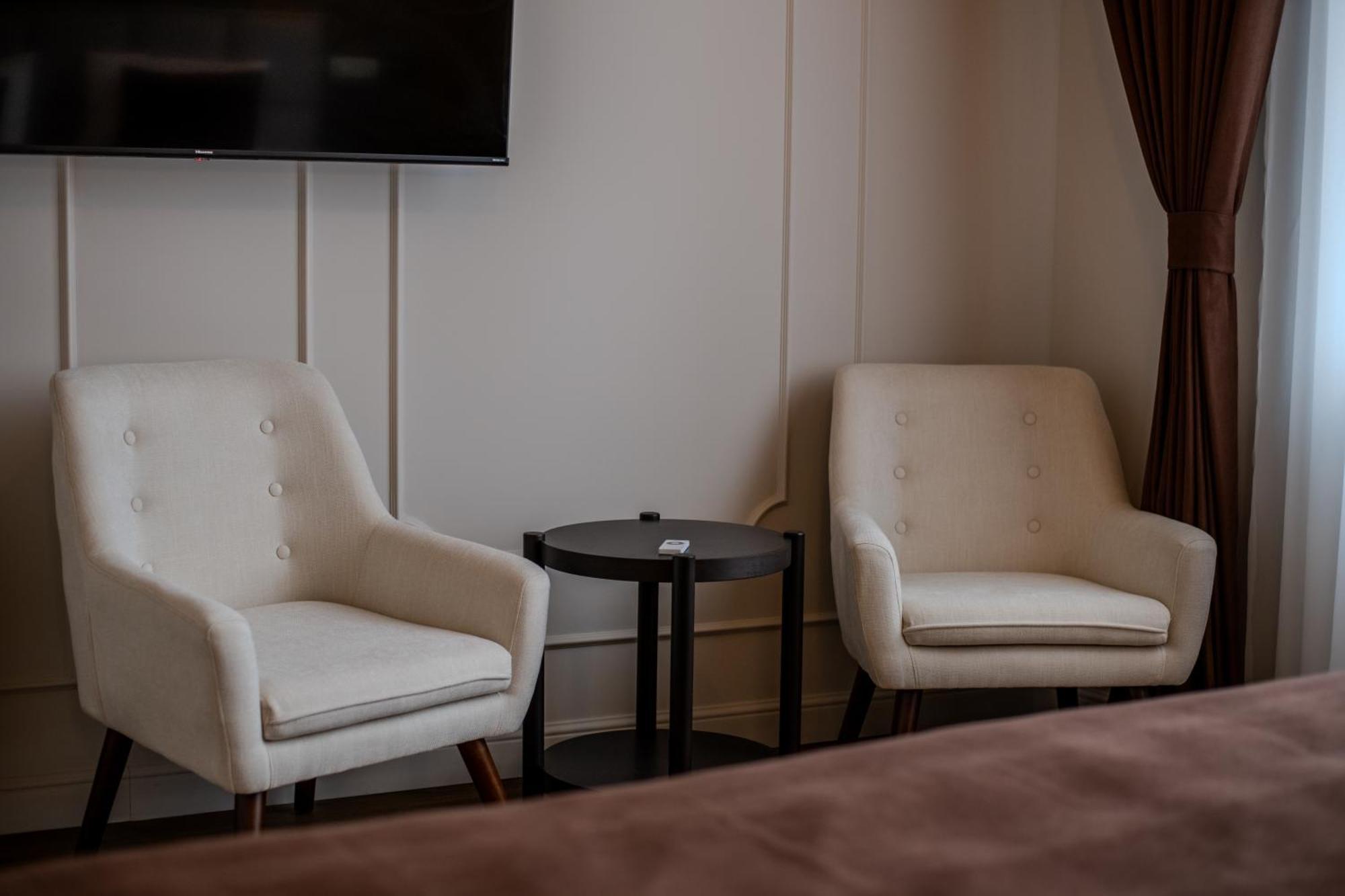 Leda Residence Nagyvárad Kültér fotó